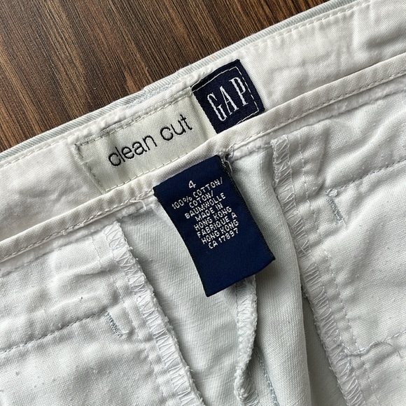 Gap Mid-Rise Capri Khakis - Straight cut, Off-white - Picture 5 of 12